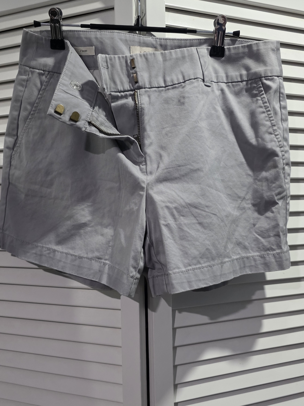 LOFT Pale Gray Women's 4" Bermuda Shorts